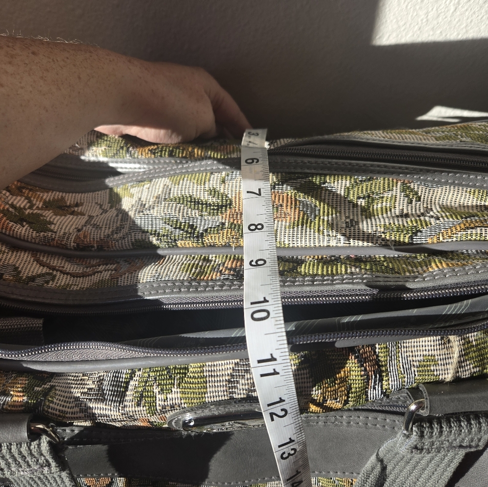 Large Vintage Jordache Floral Tapestry Duffel Bag Carry-on Overnight Travel 80s - Picture 8 of 16